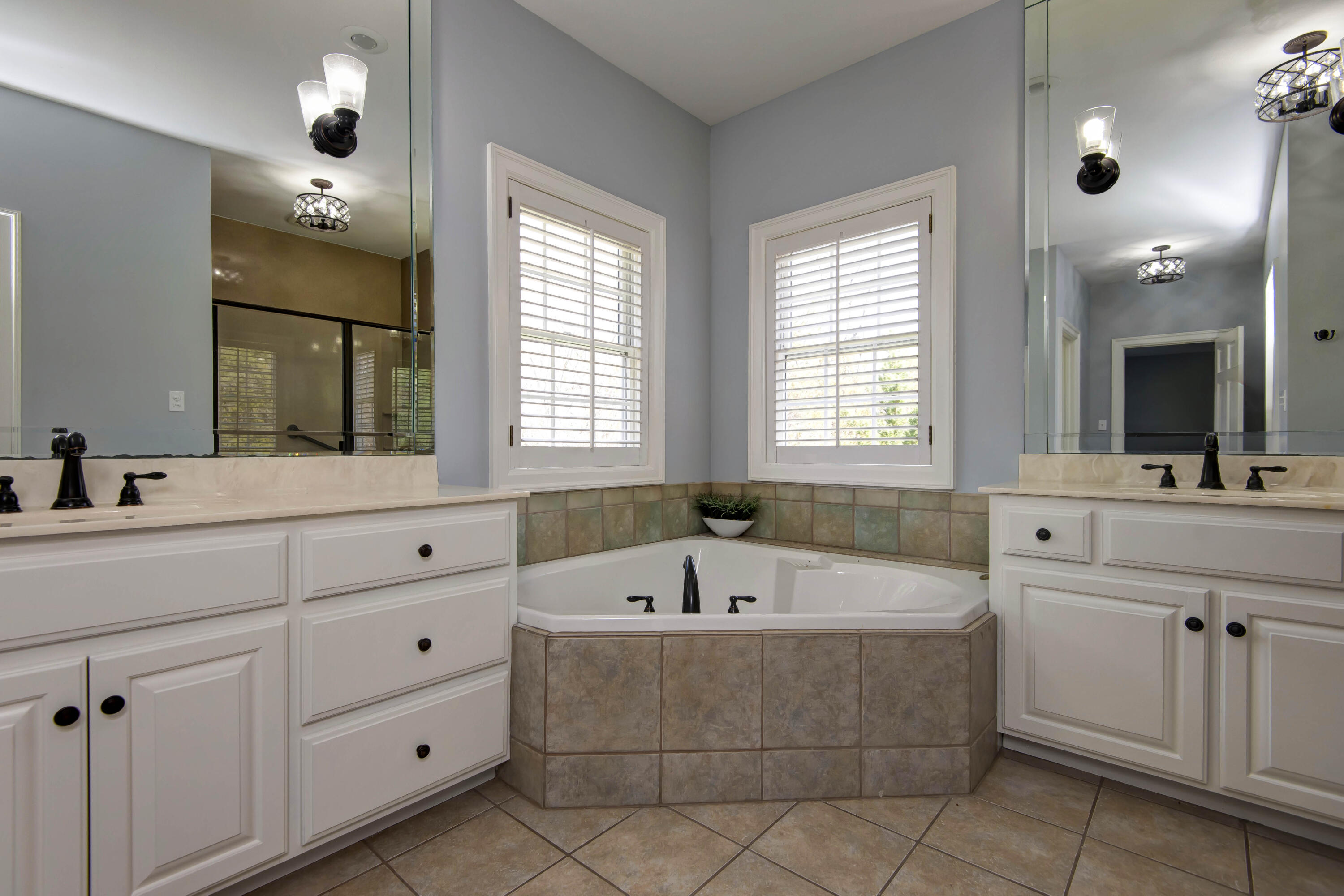 Turnberry Est - Residential