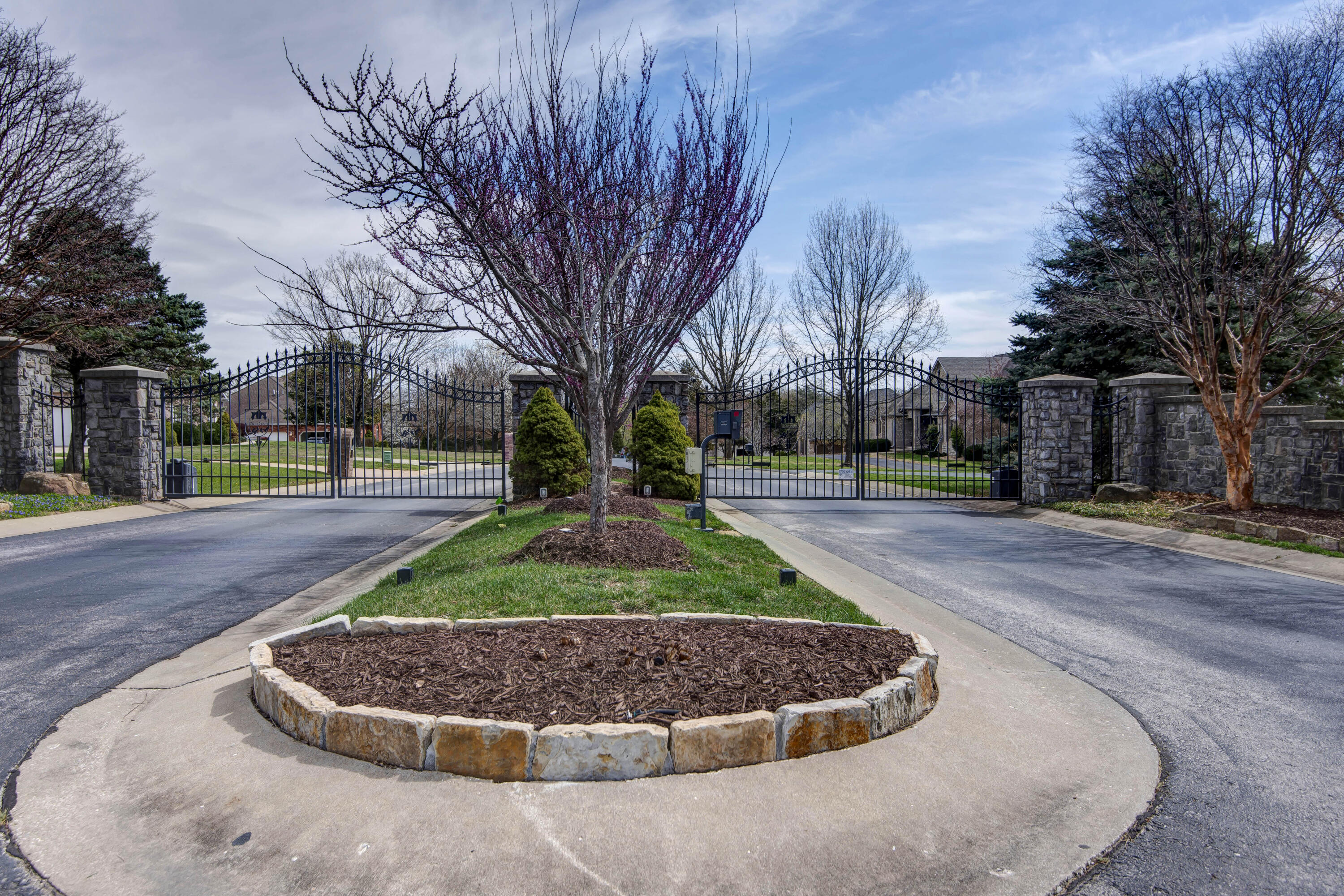 Turnberry Est - Residential