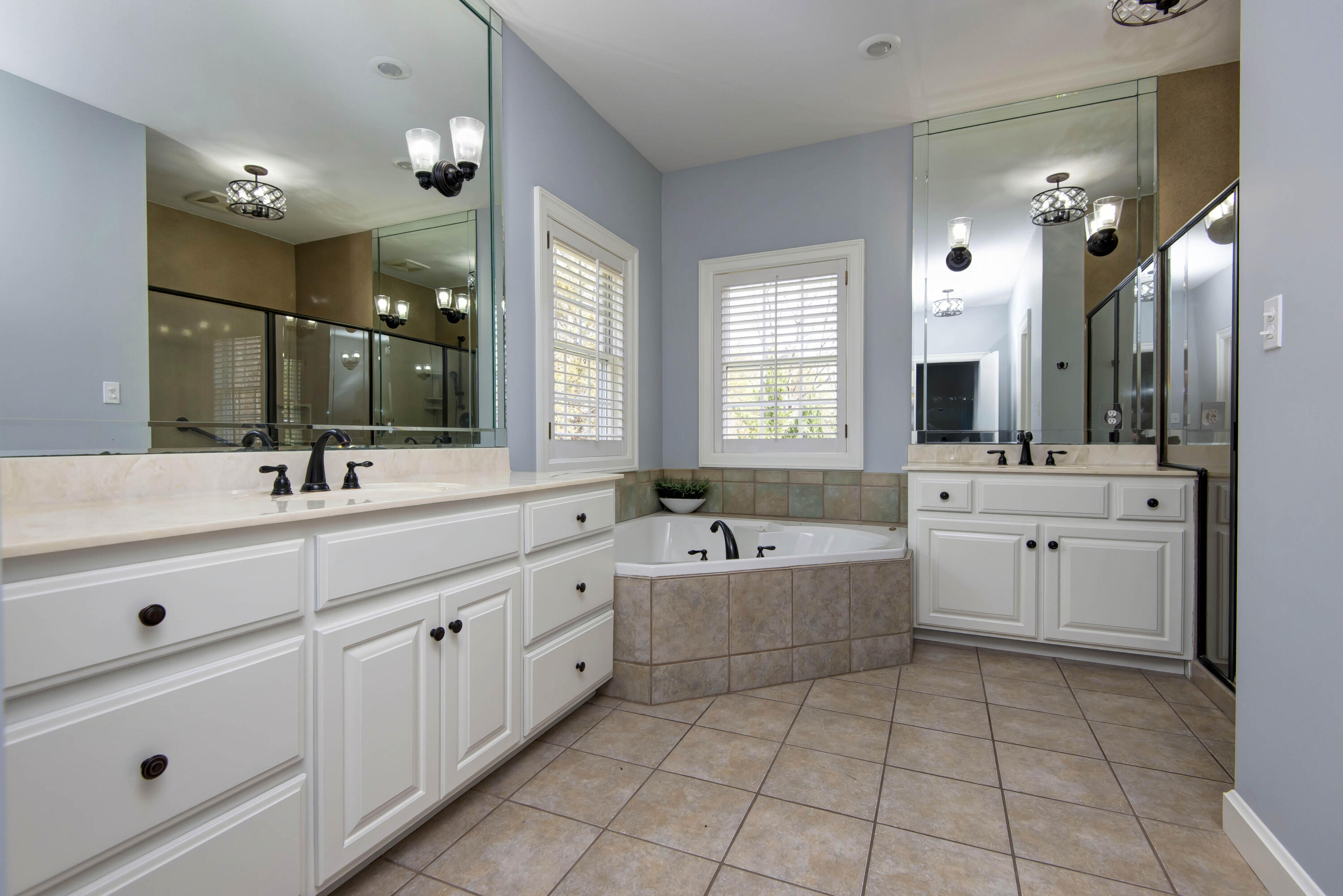 Turnberry Est - Residential