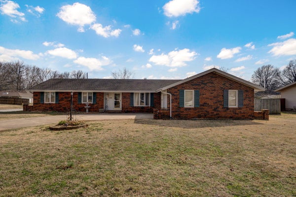 1308 W SWAN ST, SPRINGFIELD, MO 65807 - Image d3a7960353ed73b5af0d95d6ffc93805/2405972955