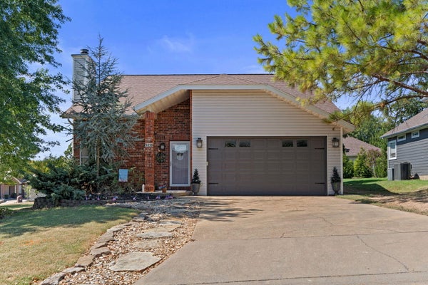 220 LANCASHIRE DR, BRANSON, MO 65616 - Image d486ec9e8c070de52c14daa0a73b3aa9/1746384262