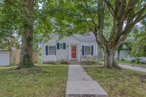 Photo of 907 S Mcgregor Street, Carthage, MO 64836 (MLS # 60324621)