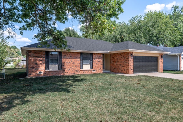 1141 E CAMBRIDGE ST, SPRINGFIELD, MO 65807 - Image d909eb533fc3a60e105fad32b22fc207/1273064019