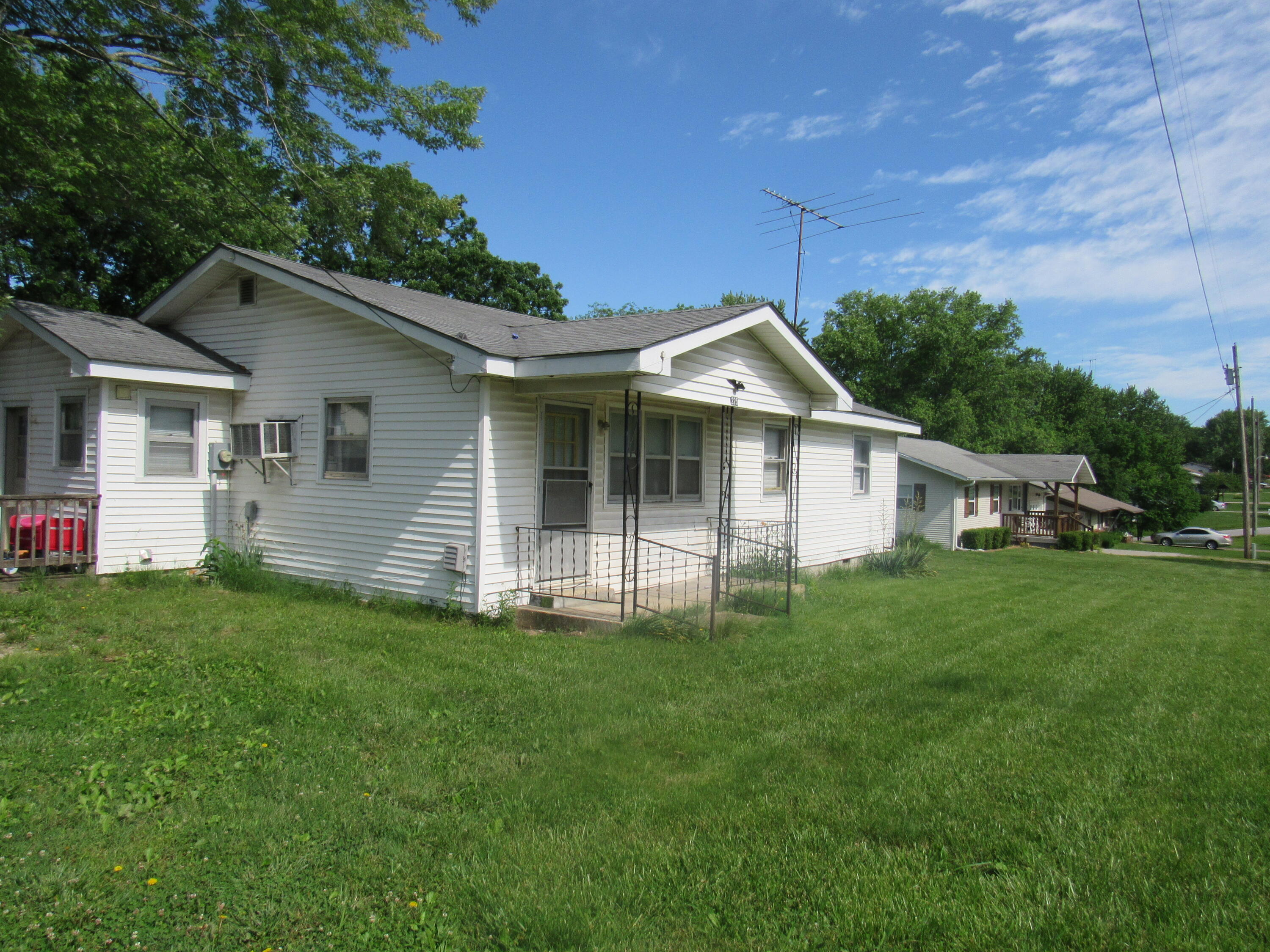 3 Bed, 1 Bath, READY TO LEASE. Now showing this move in ready 3 bedroom, all electric single family home that features hardwood floors throughout, newer central heat & air. Large yard that the landlord mows. Covered porch on front, deck off the side. Close to park. No pets. Marshfield Schools.