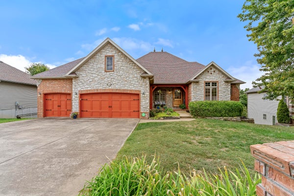 900 E WELCH ST, NIXA, MO 65714 - Image dac69dbb7f536b6e47d79542b570bc90/1126034865