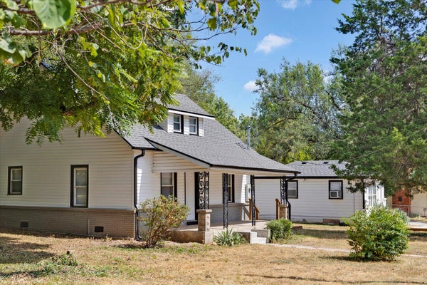 2753 W NICHOLS ST, SPRINGFIELD, MO 65803 - Image dac73a49ec1958592677fa7c1e1c1aec/3596964084