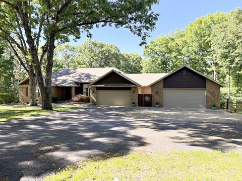 Photo of 773 Pokeberry Lane, Lampe, MO 65681 (MLS # 60324405)