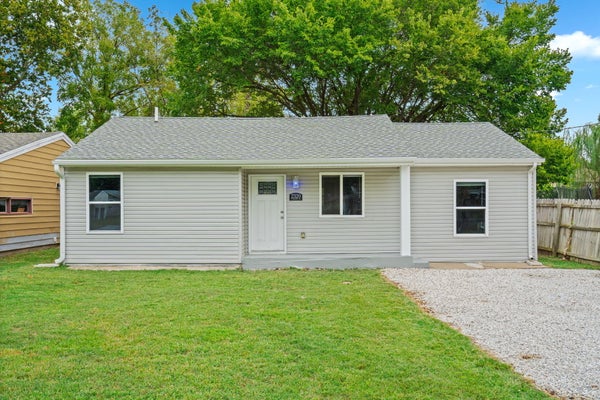 2320 S KICKAPOO AVE, SPRINGFIELD, MO 65804 - Image dc25ce252aa431dc0467d9e456fe5e8c/4187505646