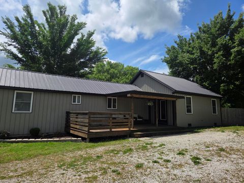 Photo of 104 Tillery Road, Pleasant Hope, MO 65725 (MLS # 60324622)