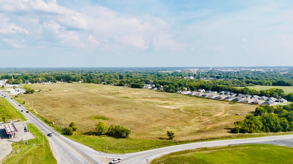 6922 E 7TH ST, JOPLIN, MO 64801 - Image dfdc72e83b1471934736e02fe6816deb/1673134147