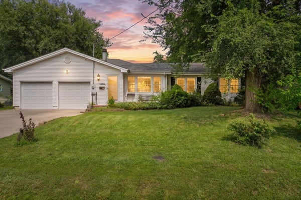 438 S BELCREST AVE, SPRINGFIELD, MO 65802 - Image e00be3fee5a4ac008ed220ccdb5baf0c/2493387578