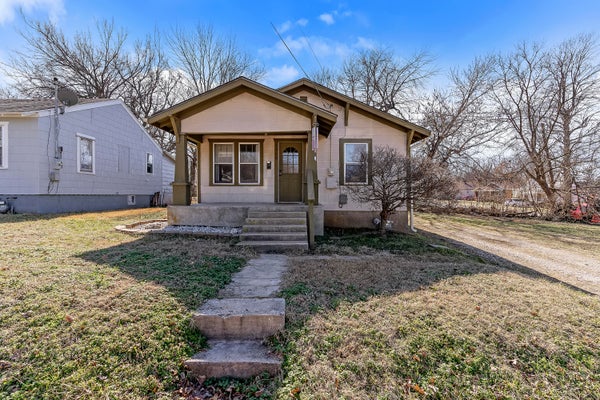 1328 W ELM ST, SPRINGFIELD, MO 65806 - Image e1ceab3dc85489a09754d4a2e815d4c1/1035190883