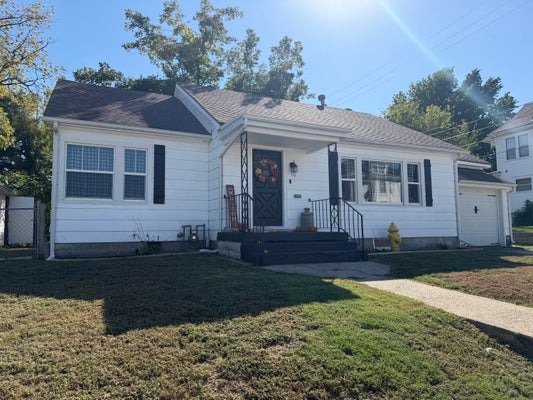 110 E 9TH ST, CARTHAGE, MO 64836 - Image e23b412cf74473af99f637bfd2362544/294710127