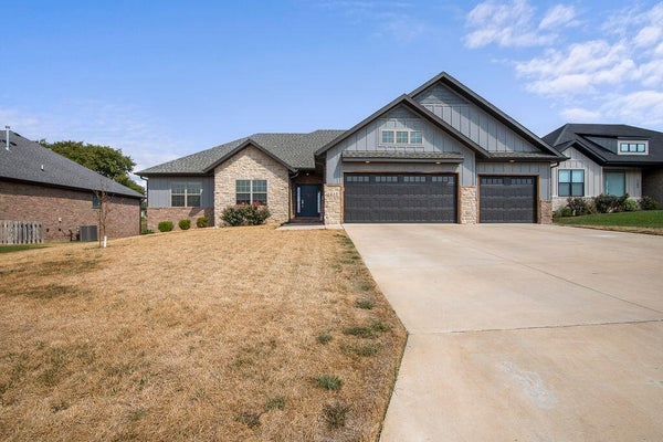 1215 W SAGE CT, SPRINGFIELD, MO 65810 - Image e35c823397e77131158f68f466d4ca8a/2092635626