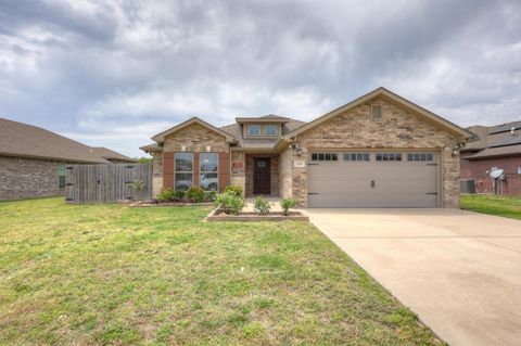 Photo of 2020 S Jonathan Hunter Street, Joplin, MO 64804 (MLS # 60324503)