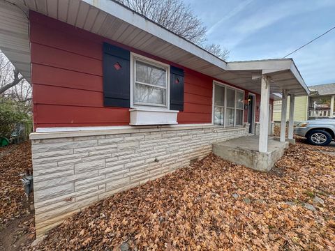 Photo of 1107 S Weaver Avenue, Springfield, MO 65807 (MLS # 60311698)