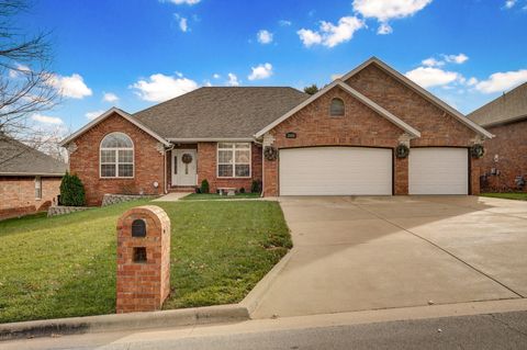 Photo of 2680 W Williamsburg Street, Springfield, MO 65810 (MLS # 60311697)