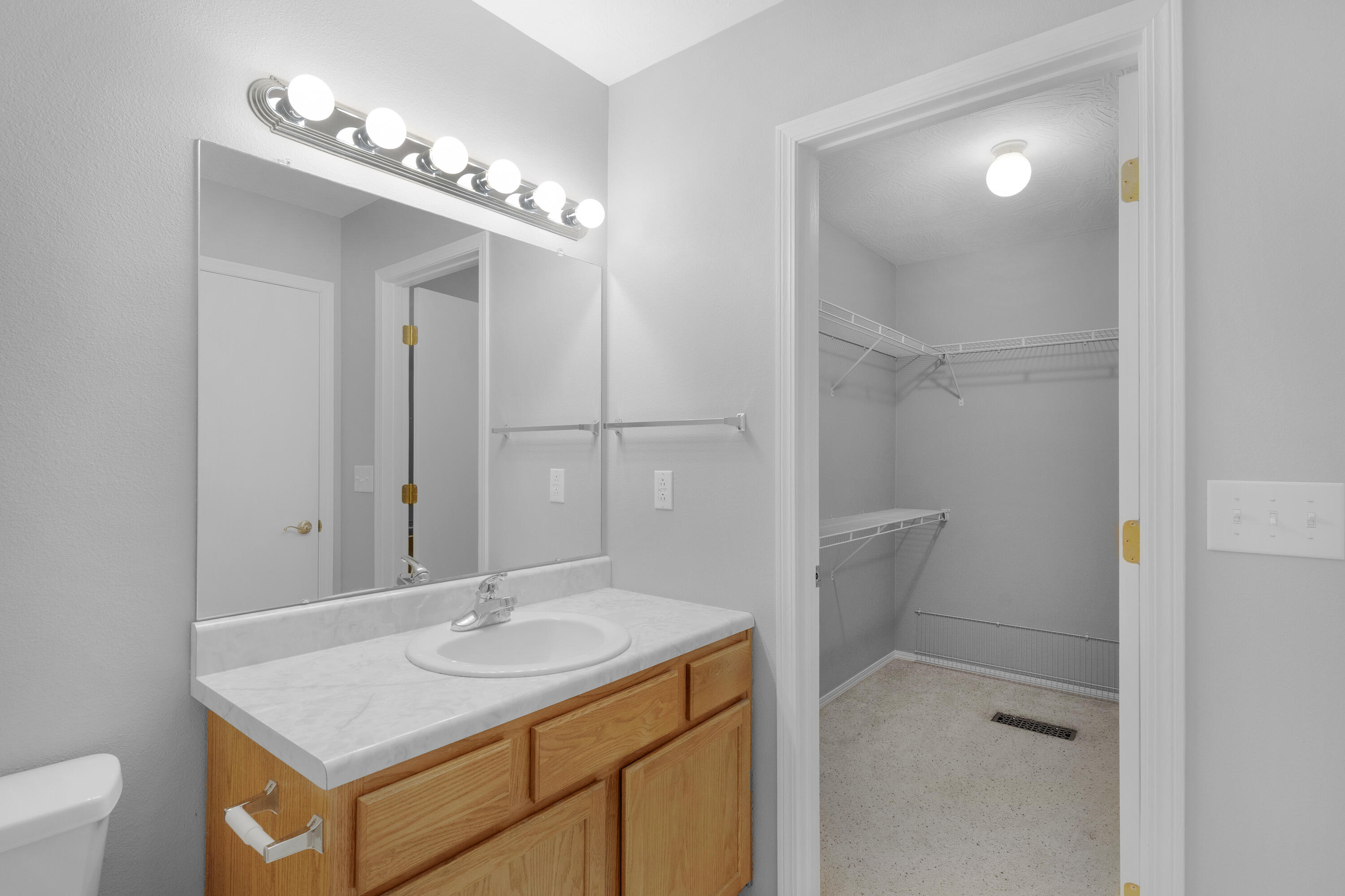Southwest Pl 2nd - Residential