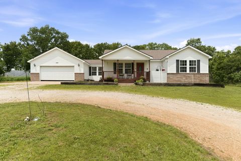Photo of 499 Community Drive, Marshfield, MO 65706 (MLS # 60324450)