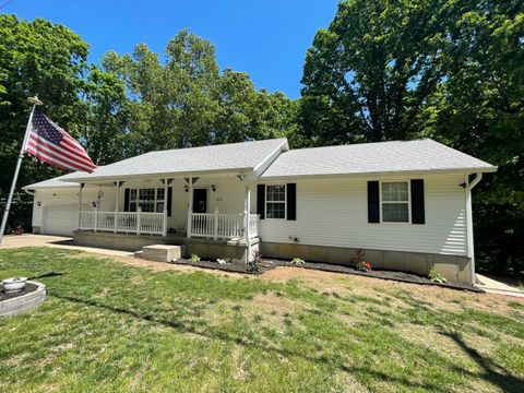 Photo of 1056 Talking Rocks Road, Branson West, MO 65737 (MLS # 60323885)