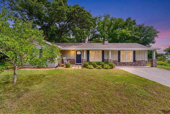 909 CLIFF DR, BRANSON, MO 65616 - Image e96f6da7b568e8d74ab6ec285cb1962b/1486107844