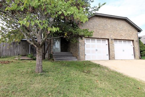Photo of 577 S Canterbury Lane, Nixa, MO 65714 (MLS # 60307293)