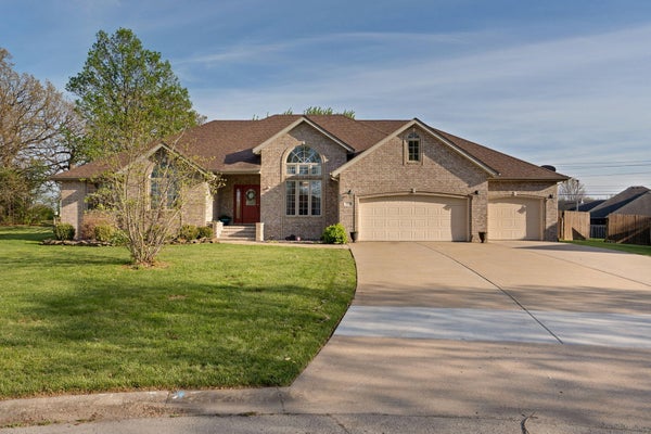 4976 S ELDON AVE, SPRINGFIELD, MO 65810 - Image e9b43a7e203baa19c682c021608fcff4/2914766713