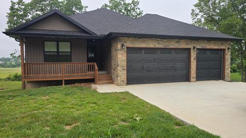 Photo of 181 Sunshine Avenue, Cabool, MO 65689 (MLS # 60324250)