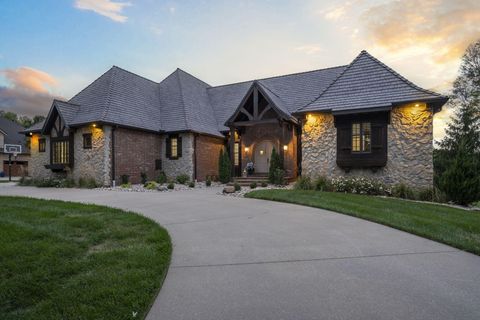 Photo of 5613 S Dunrobin Drive, Springfield, MO 65809 (MLS # 60307047)
