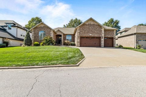 Photo of 8310 Rolling Hills Drive, Nixa, MO 65714 (MLS # 60307295)