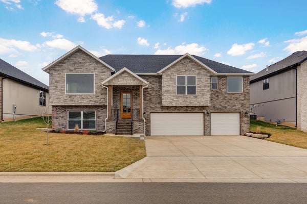 2959 W TETON DR, SPRINGFIELD, MO 65810 - Image eaa481e9760a99b96b744b09d4b61959/3726990097