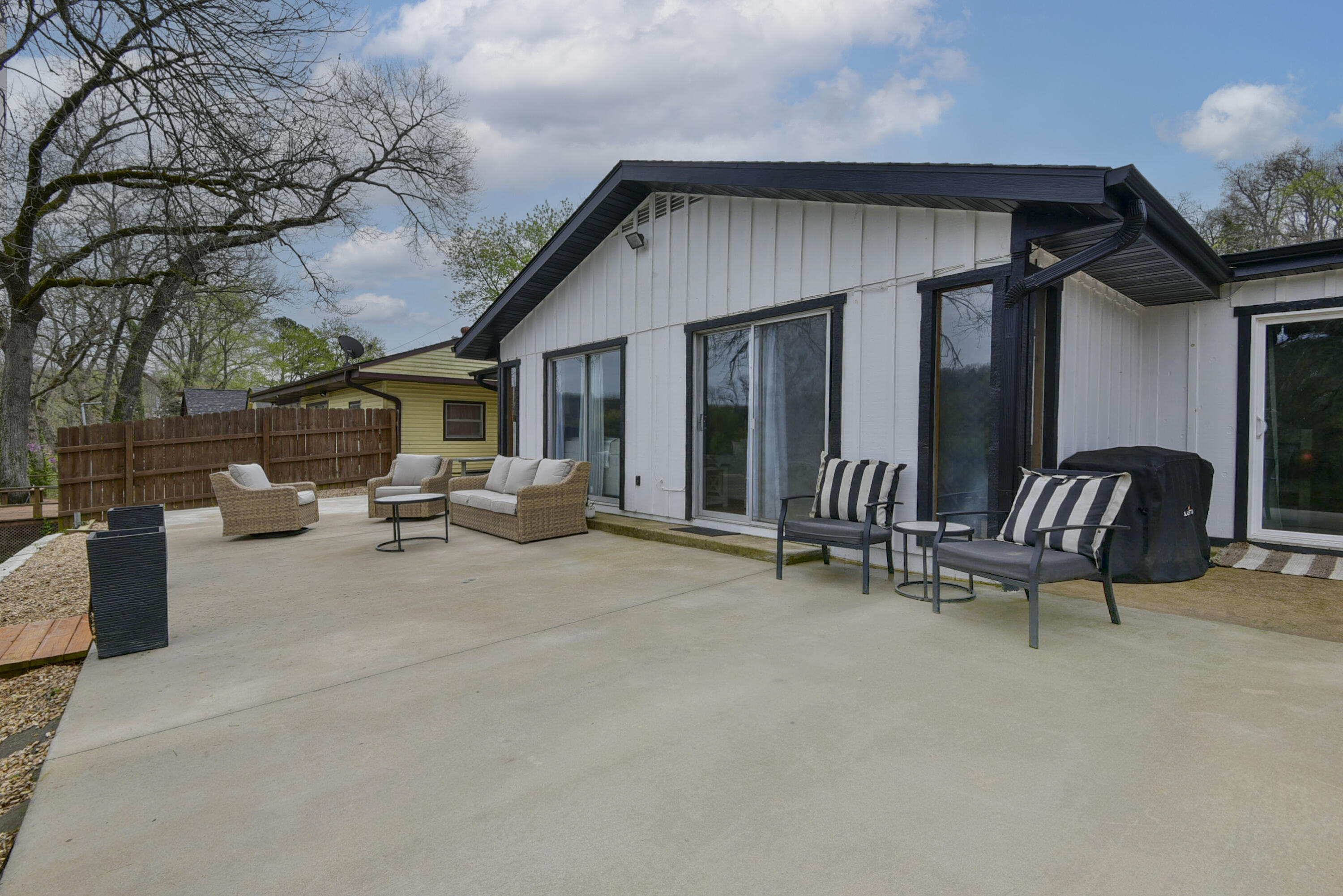 Riverlake - Residential
