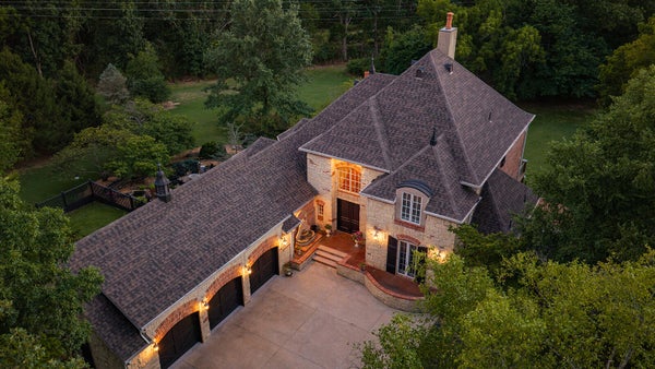 1722 W INMAN RD, NIXA, MO 65714 - Image eb683fcb10da0edd1e69a56f347cc1af/1978807848