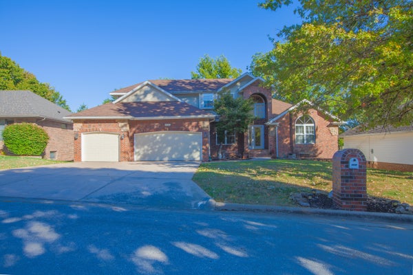 2546 S CHAPEL DR, SPRINGFIELD, MO 65809 - Image eb692dfaba25a4a857ddb2a3e2ada707/4039795169