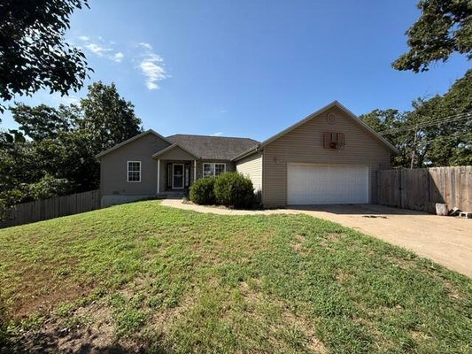 1930 ELM DR, JOPLIN, MO 64801 - Image ee1ce960f69c48fd77636cd070e41168/953146864
