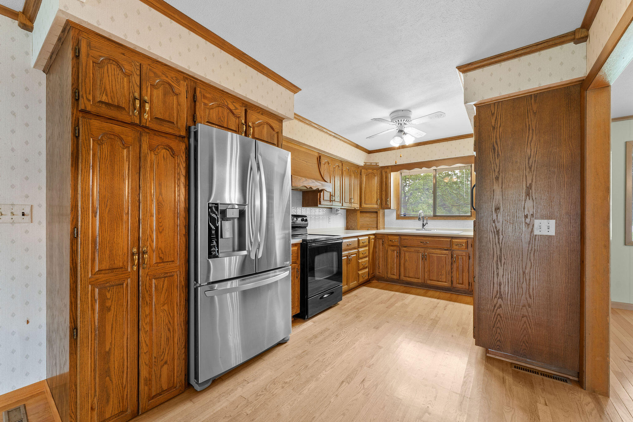 471 Parkside Drive