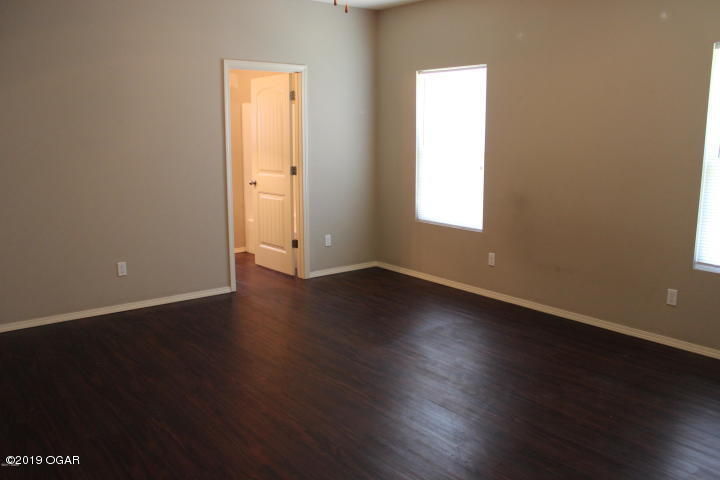 5046 Raintree Circle B