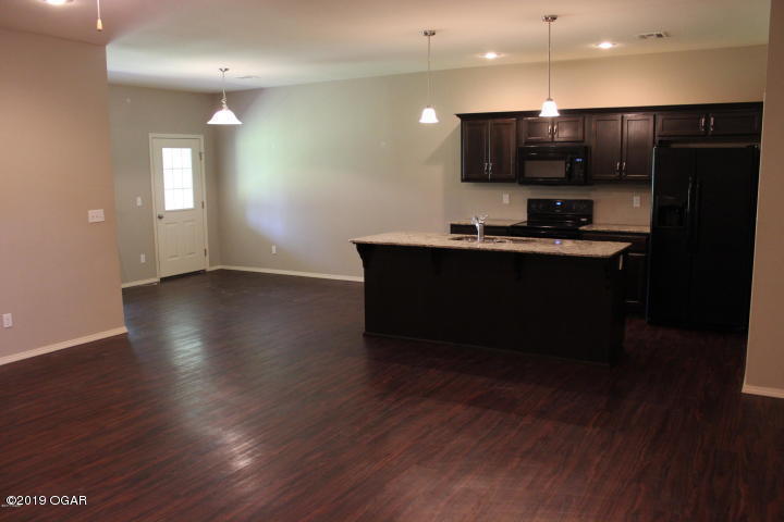 5046 Raintree Circle B