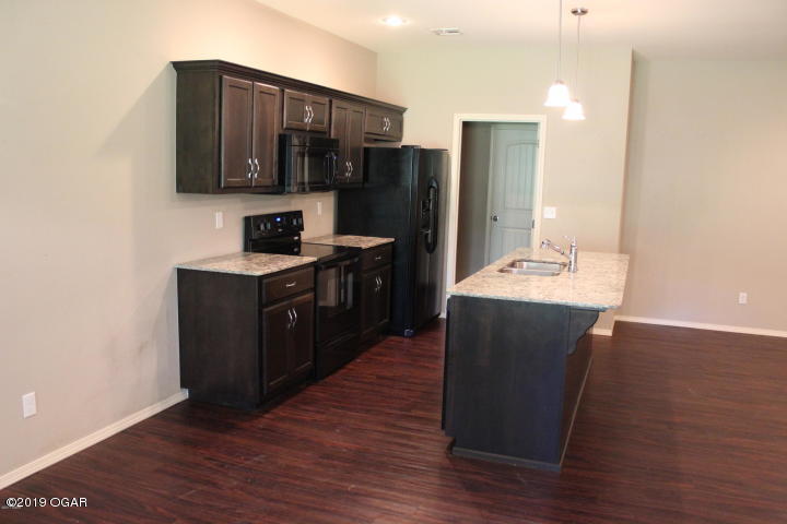 5046 Raintree Circle B