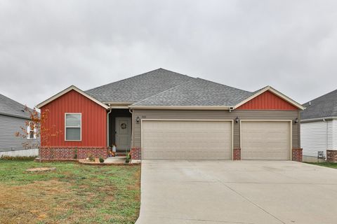 Photo of 442 W Picardy Street, Republic, MO 65738 (MLS # 60310804)