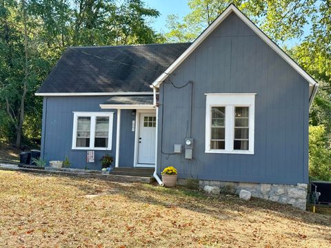 Photo of 305 E Webster Avenue, Ava, MO 65608 (MLS # 60323774)
