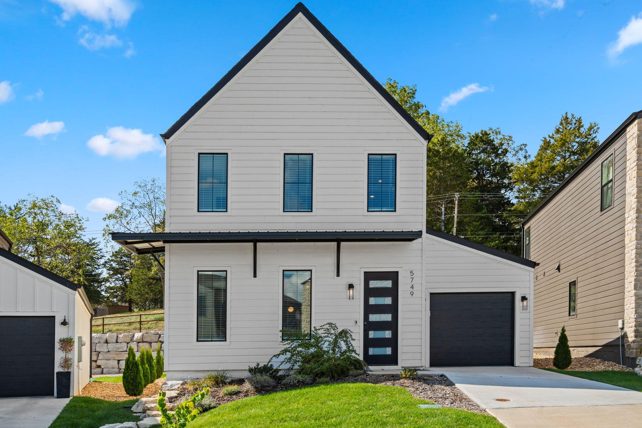 5749 S Trailside Circle