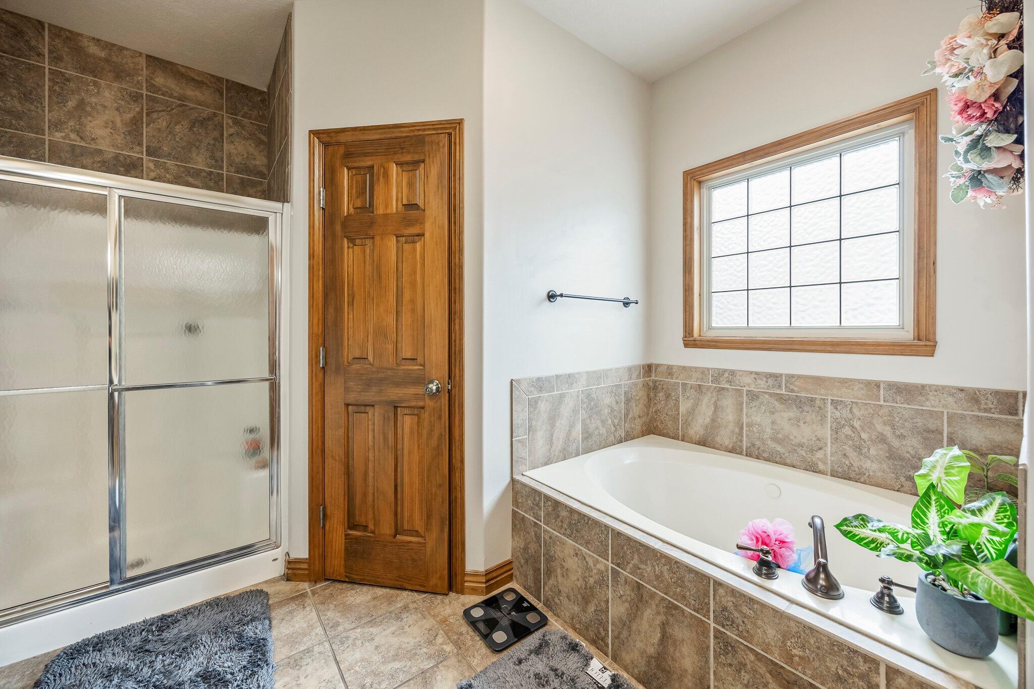 River Road Est - Residential