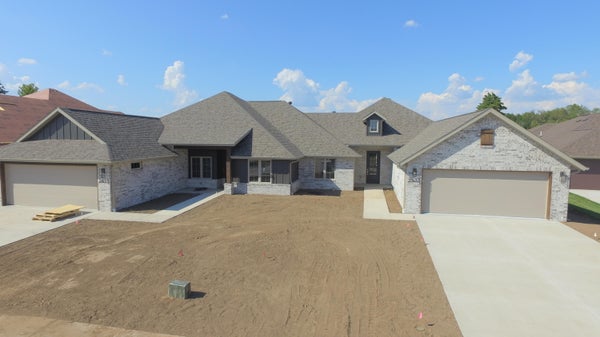 2423 E SWALLOW ST, SPRINGFIELD, MO 65804 - Image f662d4706c2f0fe31ead5e6da7c0d435/4206179884