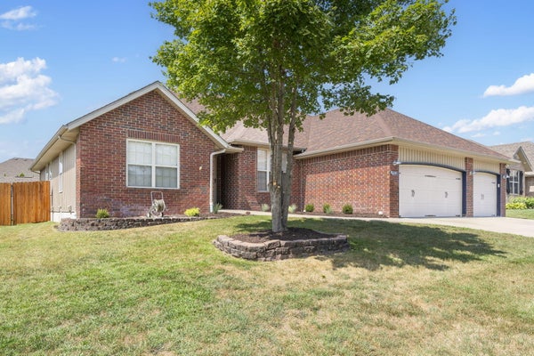 639 N ROCKINGHAM AVE, NIXA, MO 65714 - Image f7c1d4dca9ca8d5432708061785afaed/66630657