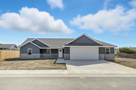 Photo of 13581 Patti Lane, Neosho, MO 64850 (MLS # 60307537)