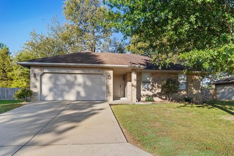 Photo of 733 N Franklin Avenue, Republic, MO 65738 (MLS # 60307714)