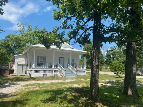 Photo of 199 School Street, Forsyth, MO 65653 (MLS # 60324453)