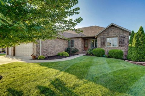 Photo of 1653 N Oakfair Place, Springfield, MO 65802 (MLS # 60323962)