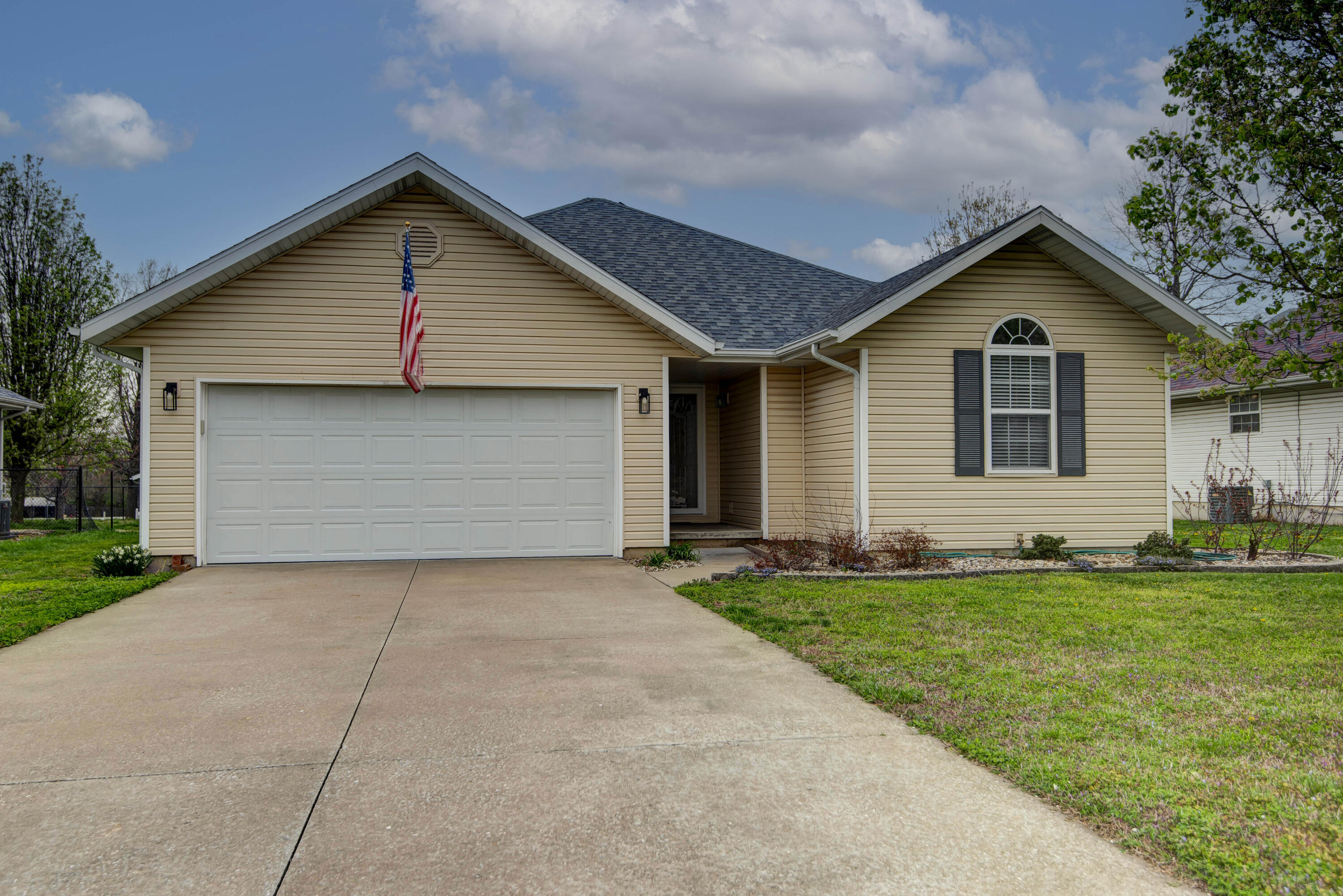 Listing image 6